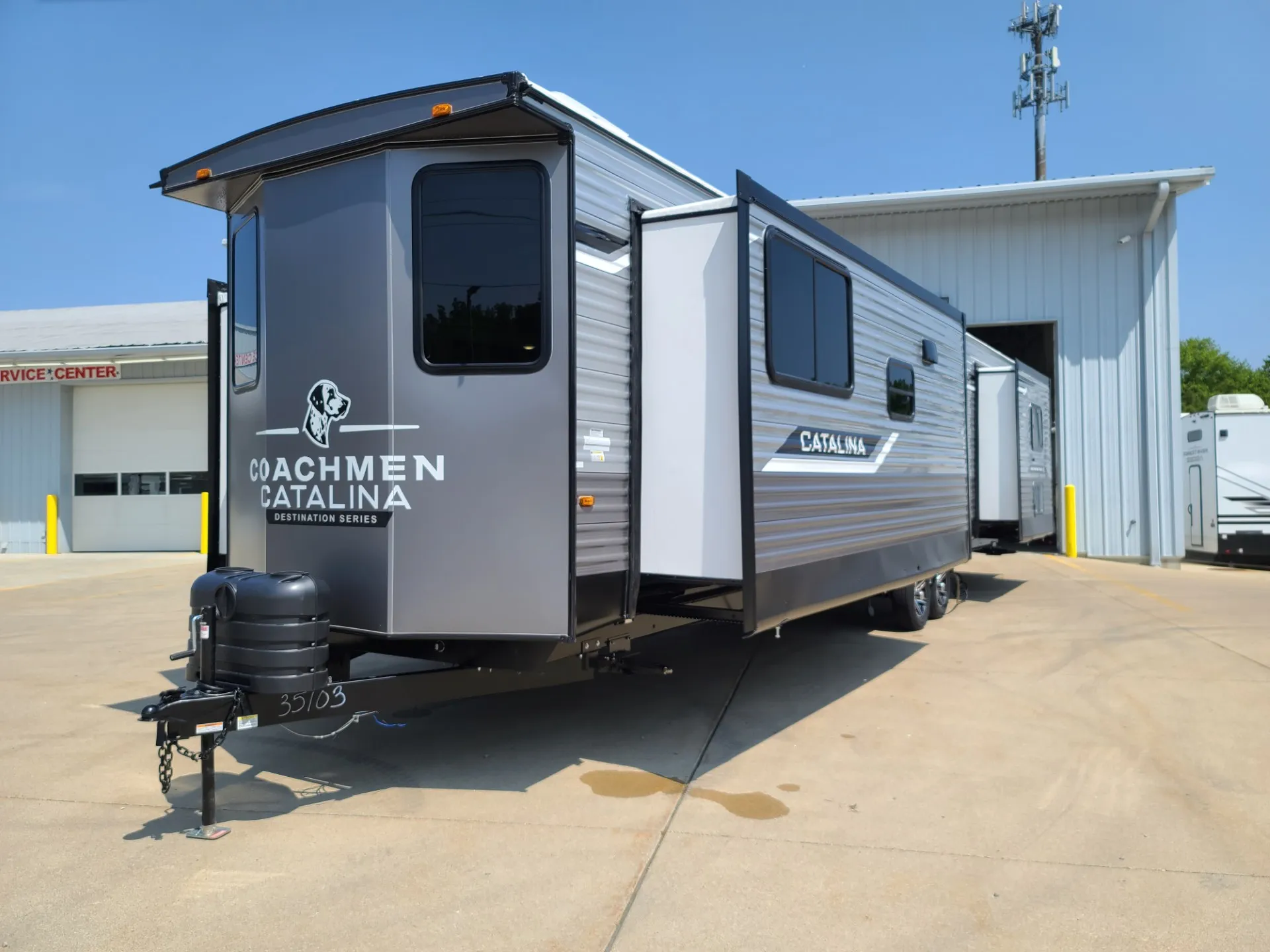2025 Coachmen Catalina 39MKTS - Photo 4