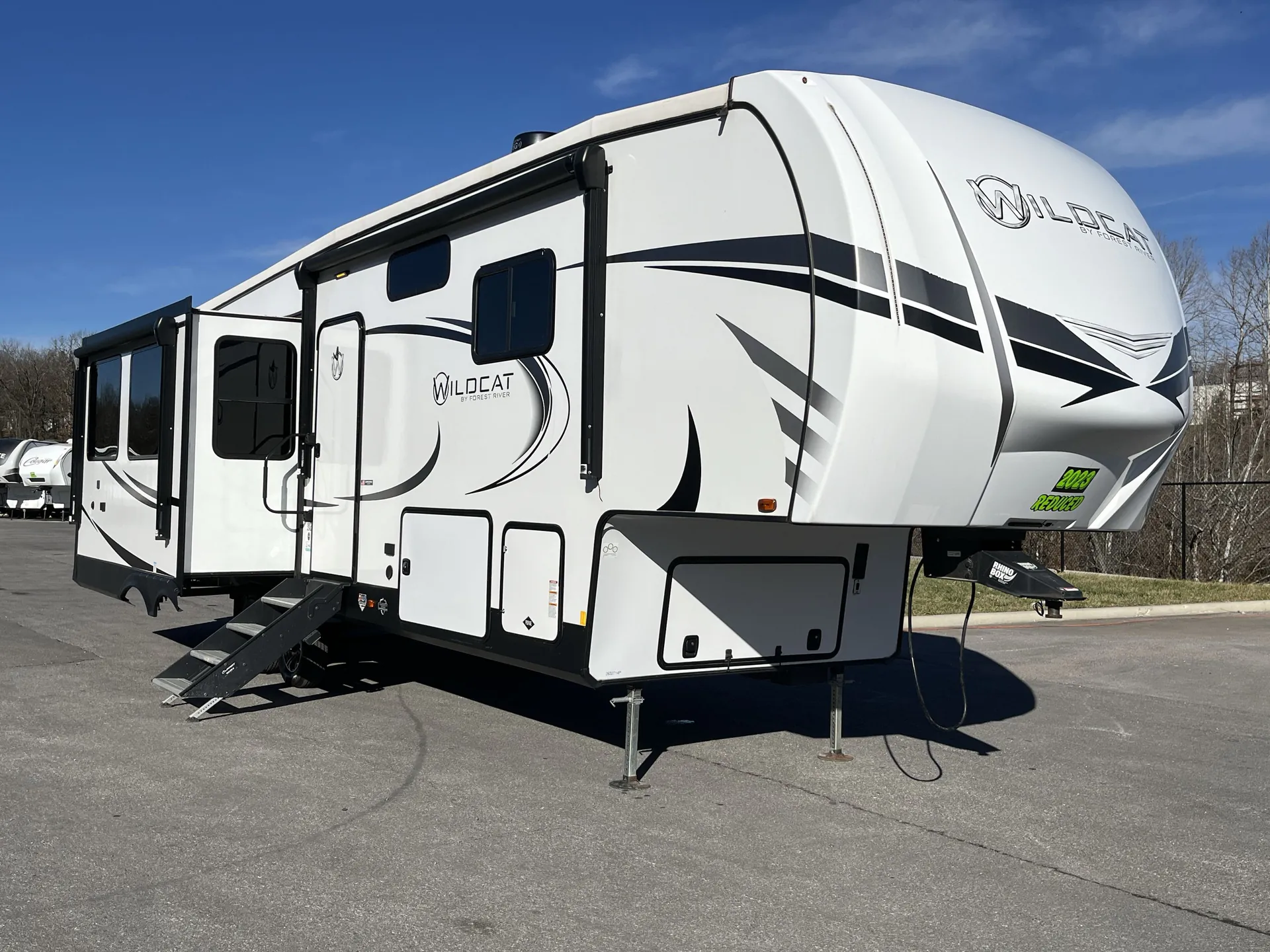 2023 Forest River Wildcat 290RLW - Photo 2