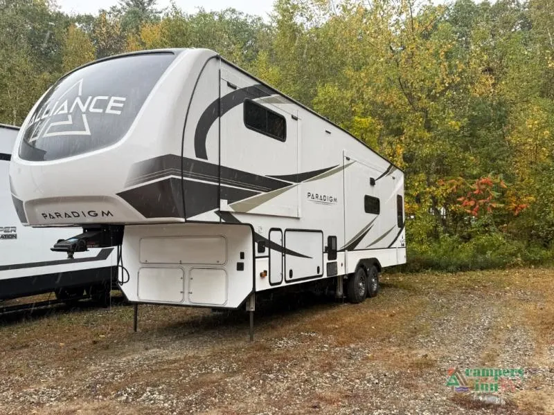 2024 Alliance RV Paradigm 310RL - Photo 4