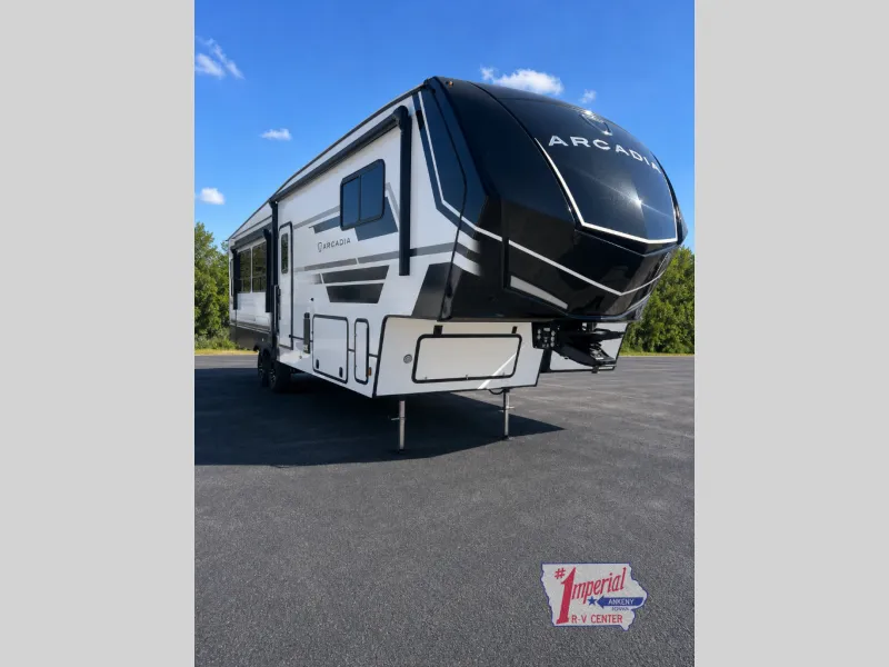 2026 Keystone Arcadia 3260RL - Photo 2