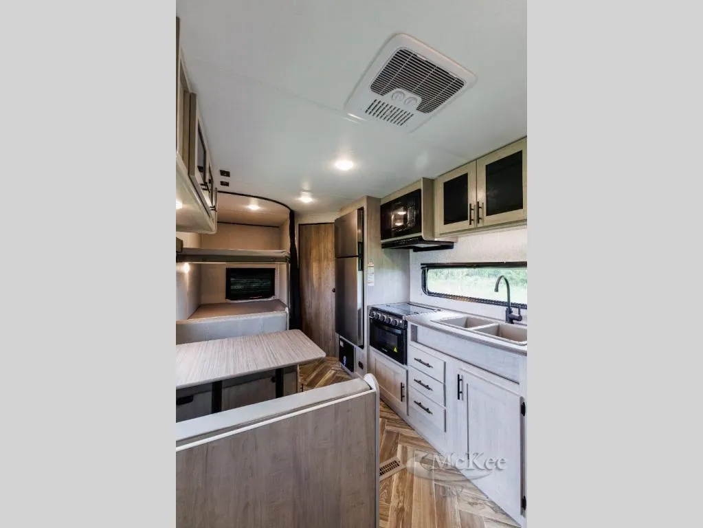 2025 CrossRoads Zinger Lite 252BH - Photo 3