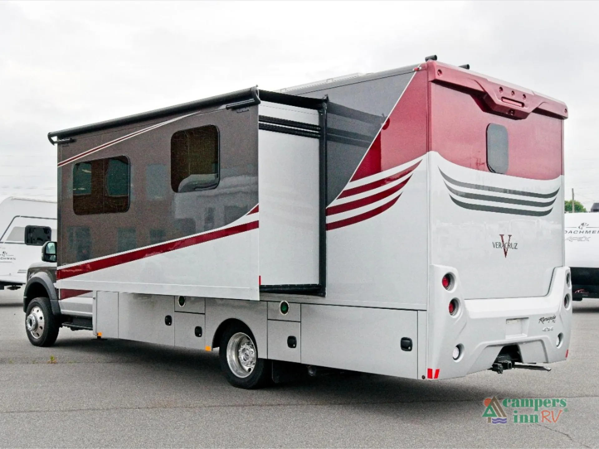 2024 Renegade RV Veracruz 30VRM - Photo 4