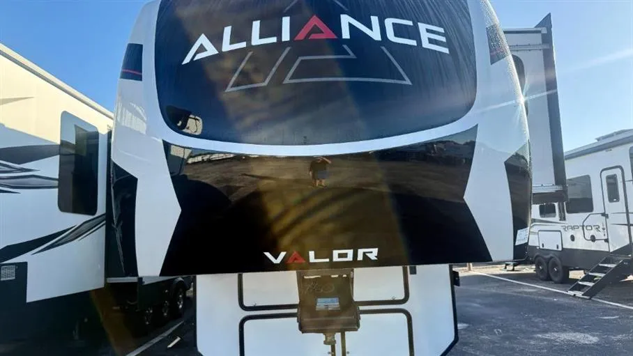 2023 Alliance RV Valor 40V13 - Photo 3