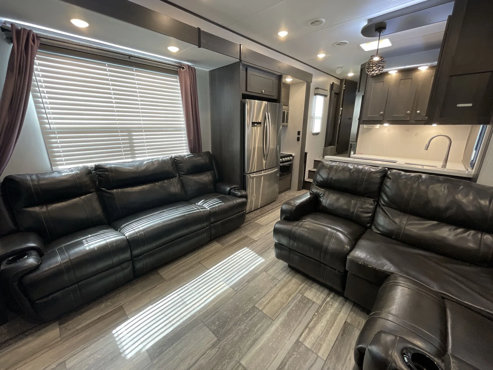 2021 Heartland Road Warrior 430 — living area main