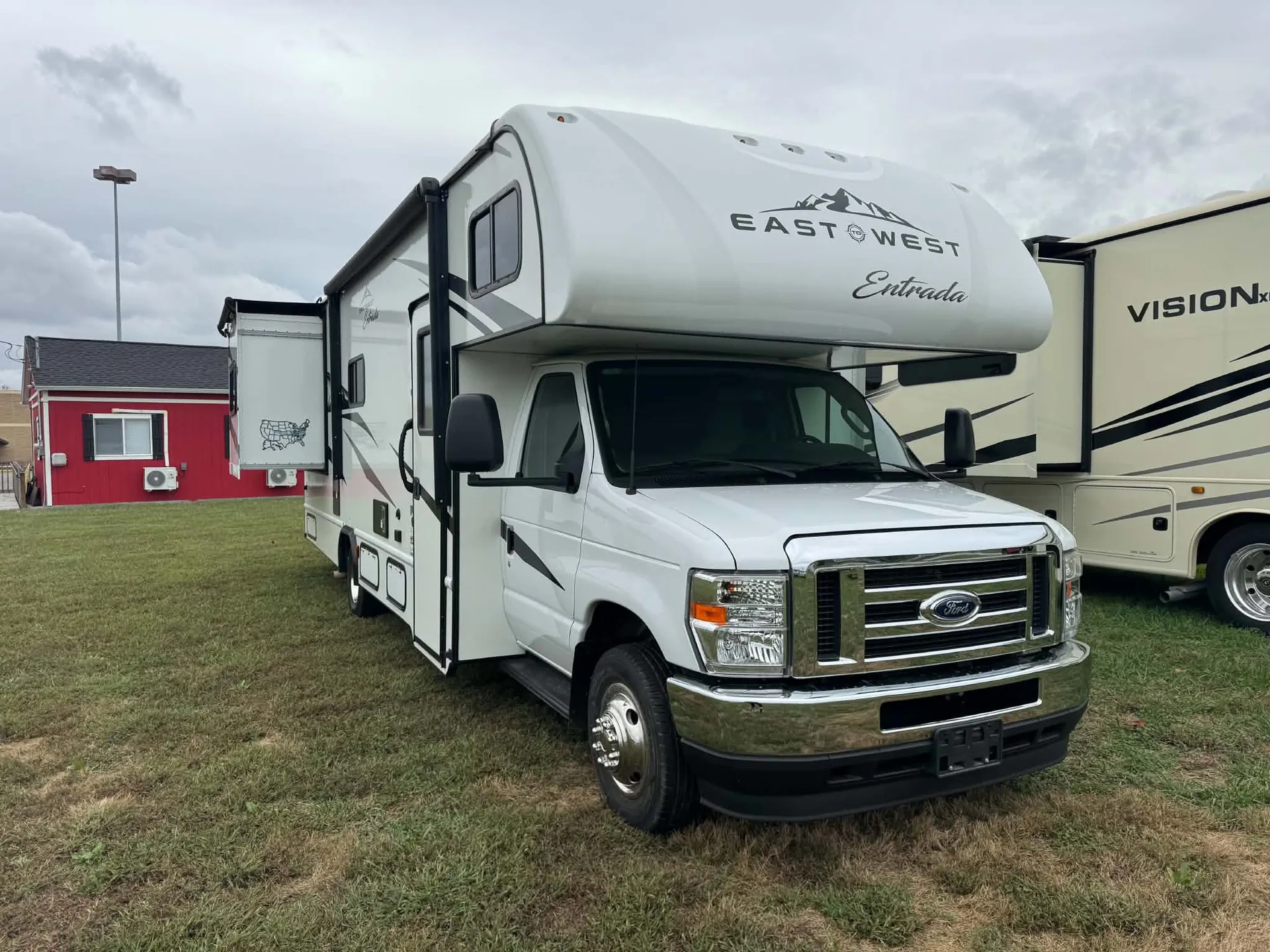 2023 East to West Entrada 2600DS - Photo 2