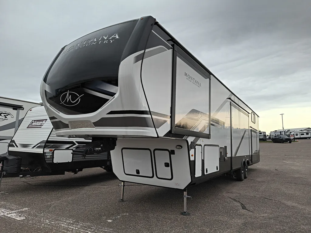 2024 Keystone Montana High Country 381TB, Photos photo 6