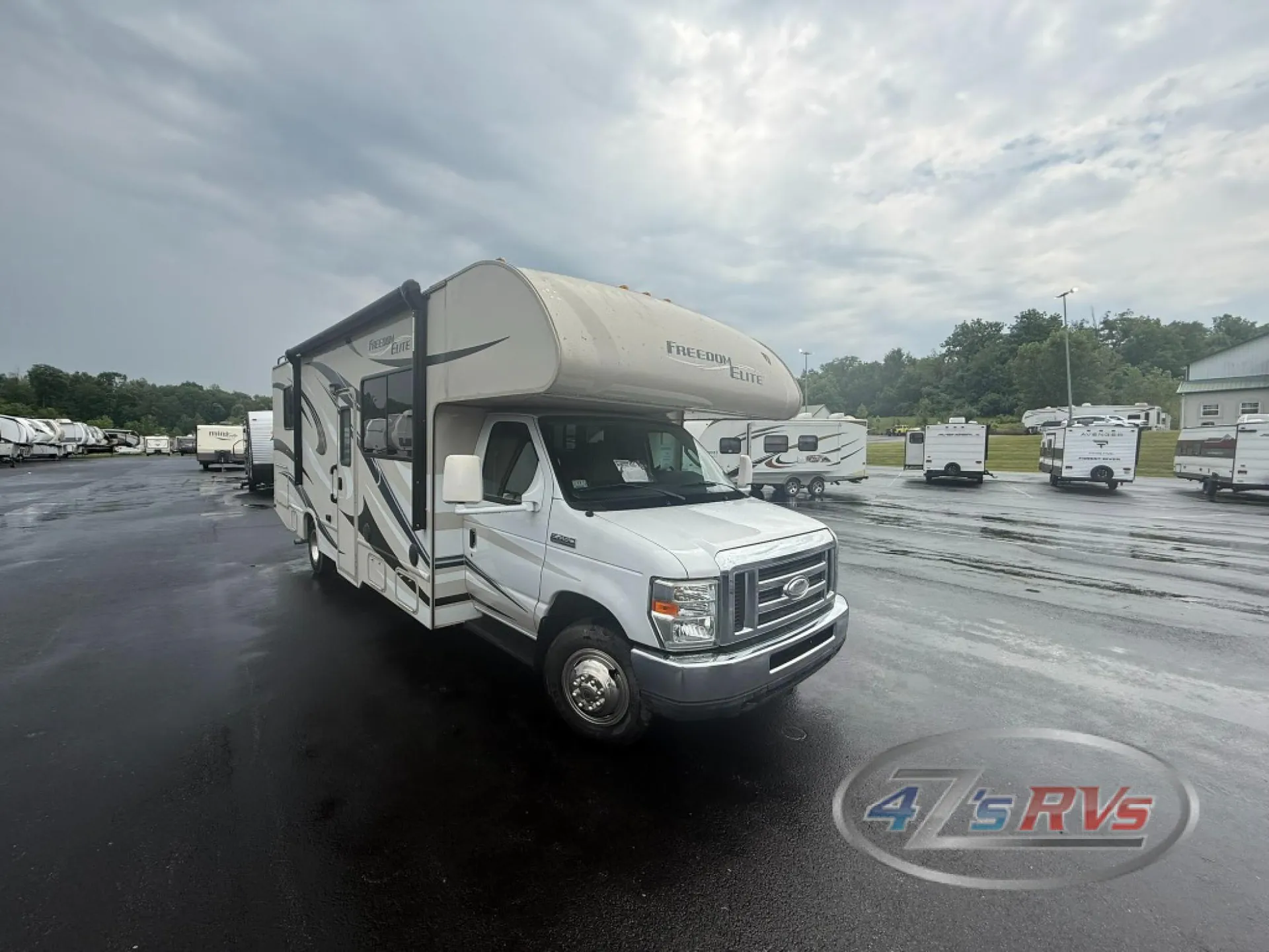 2014 Thor Motor Coach Four Winds 28A - Photo 2