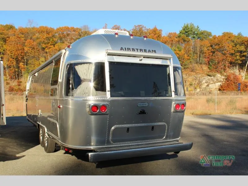 2026 Airstream Classic 28RB - Photo 4