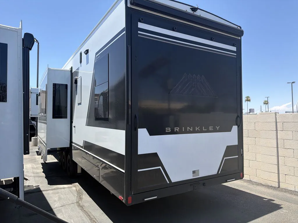 2026 Brinkley Model G 4150, Photos photo 3