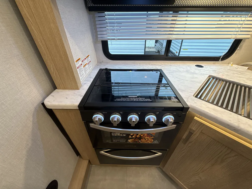 2026 Thor Motor Coach Freedom Elite 28HE, Photos photo 10