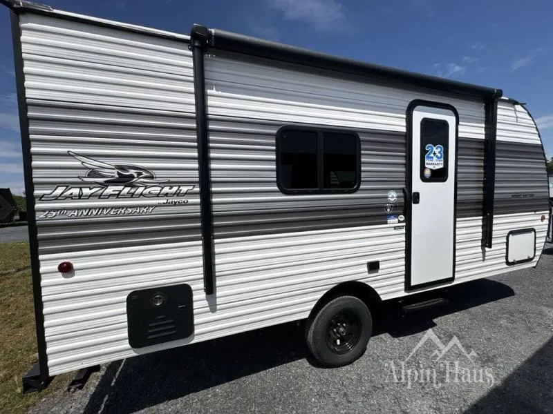 2027 Jayco Jay Flight SLX 170FQ - Photo 4