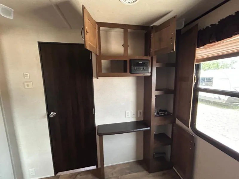 2018 Forest River Salem Villa 426-2B, Photos photo 12