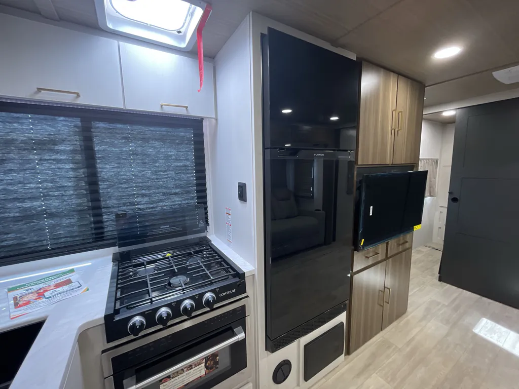 2027 Forest River Vibe 2900KB, Photos photo 15
