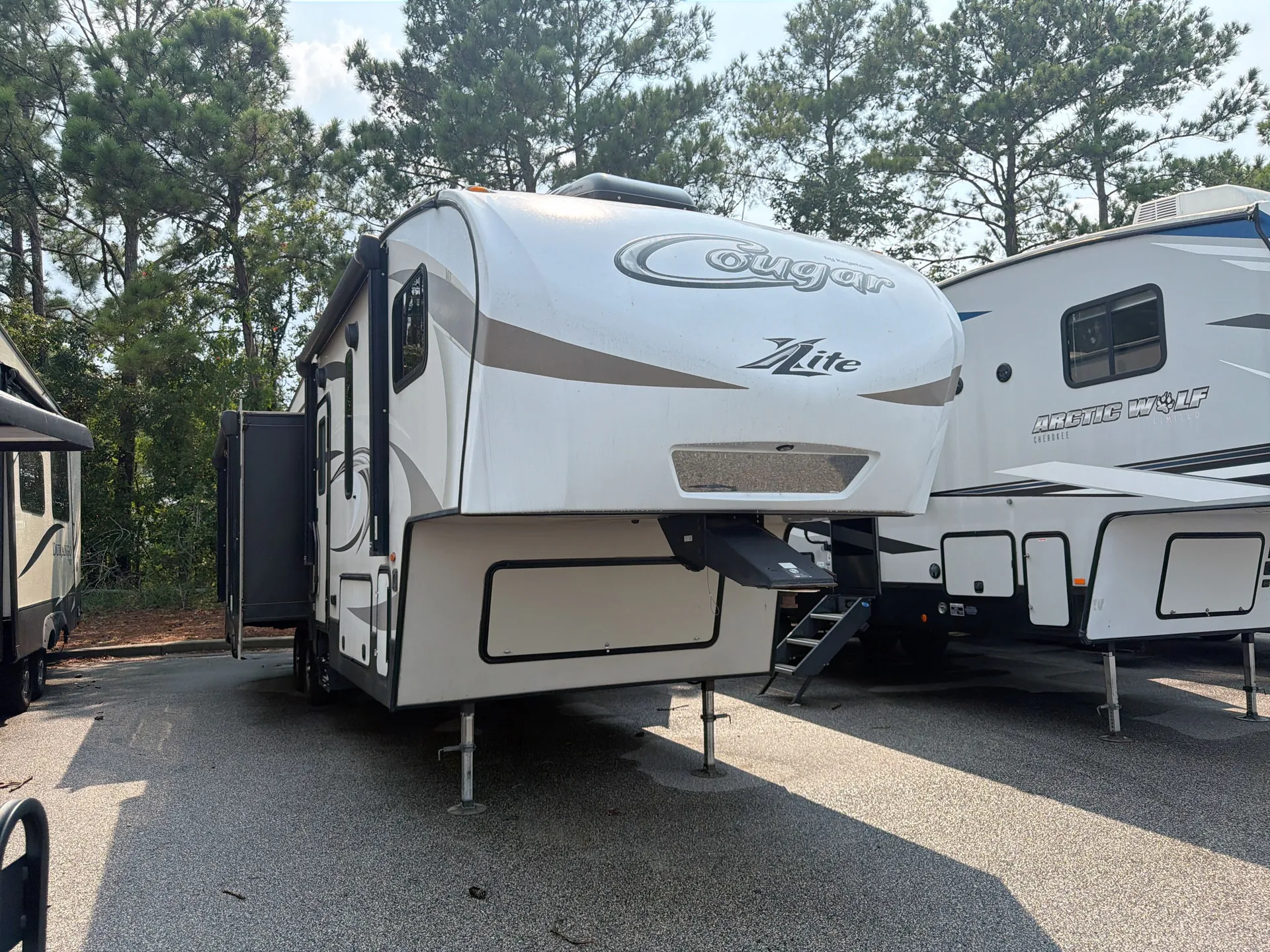 2018 Keystone Cougar Half-Ton 29RLI - Photo 2
