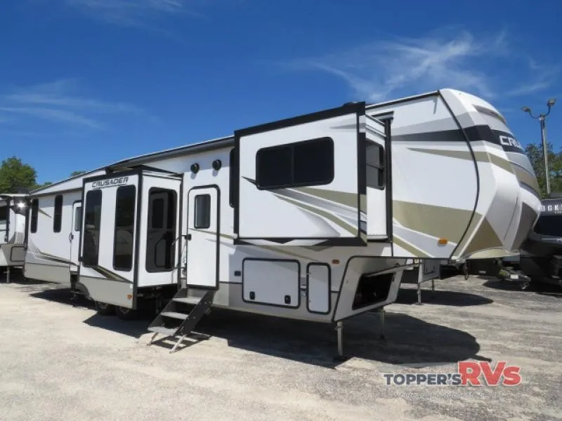 2024 Prime Time Crusader 375FLS - Photo 2
