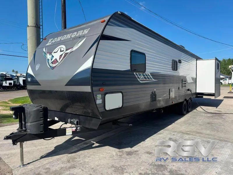 2020 CrossRoads RV Longhorn 333DB - Photo 3