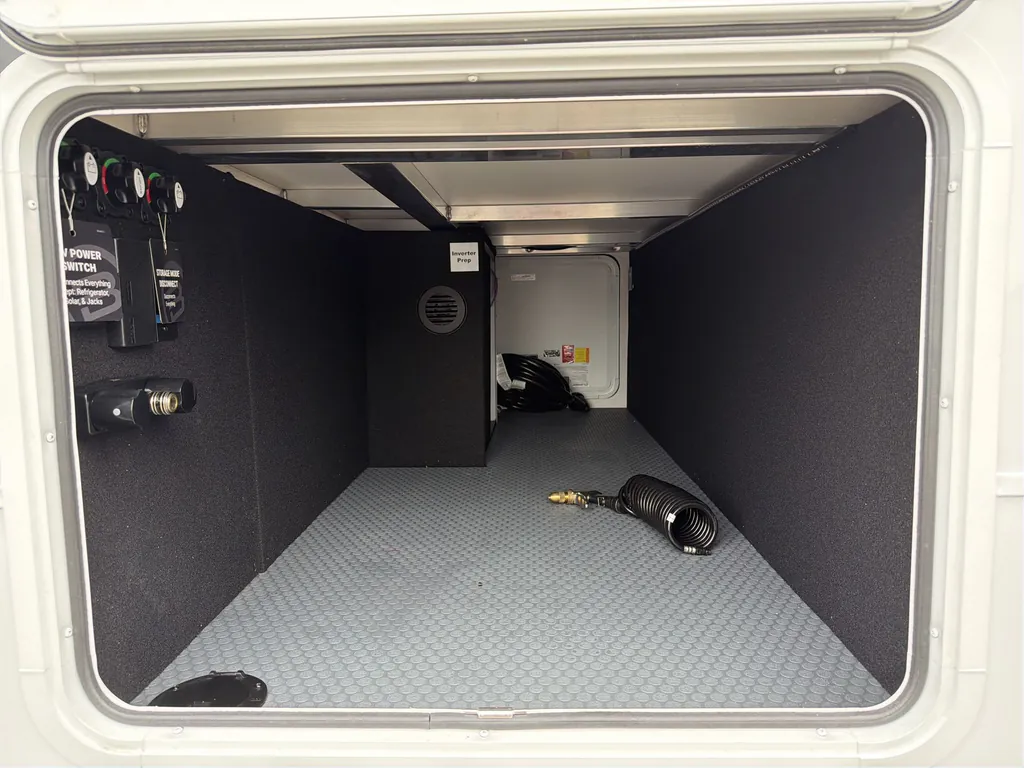 2027 Brinkley Model I 294, Photos photo 10