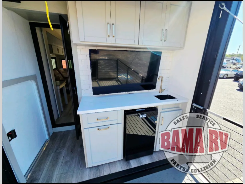 2025 Brinkley Model Z 3400, Photos photo 21