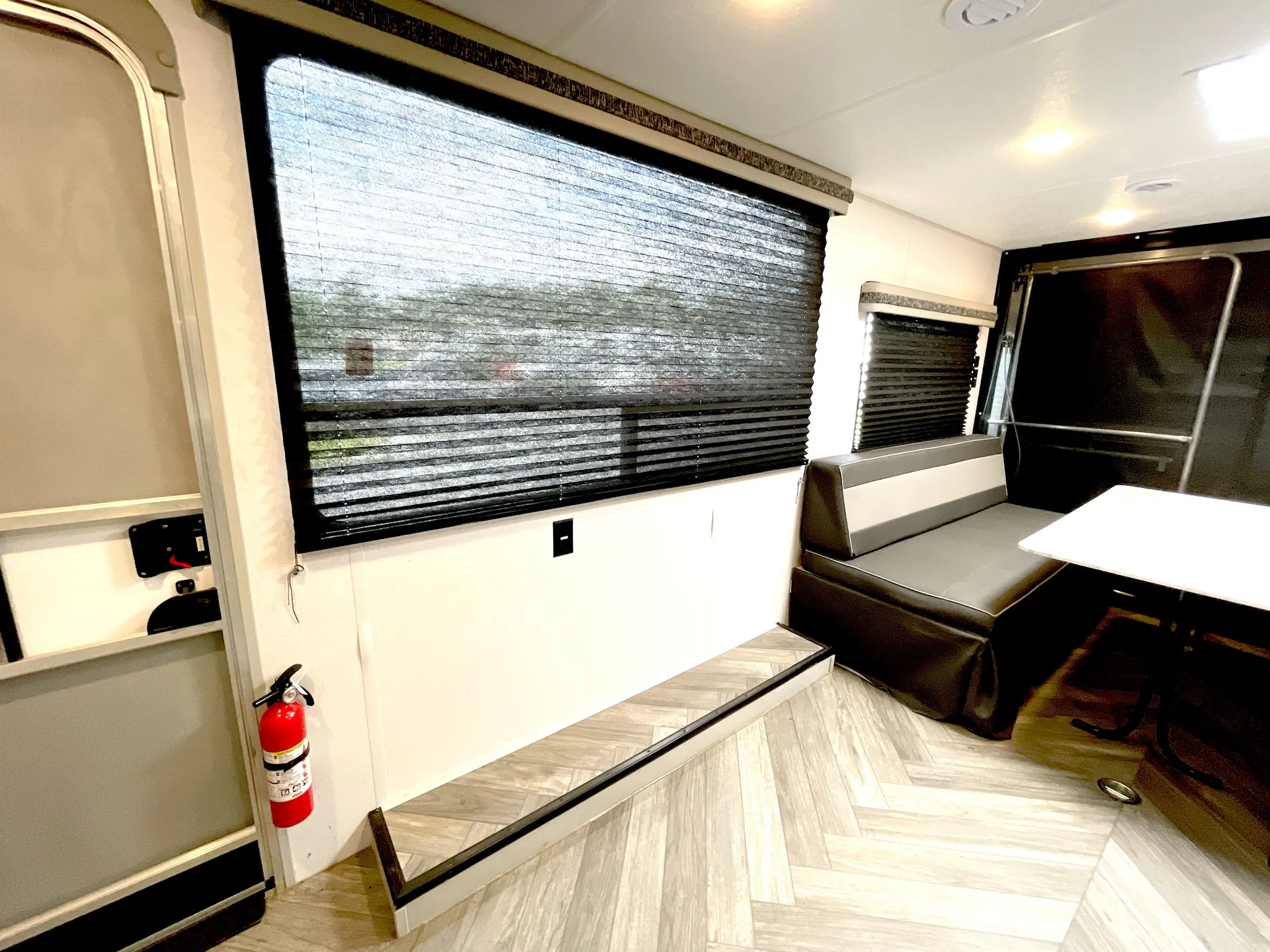 2021 Forest River Wildwood FSX 260RT — living area main