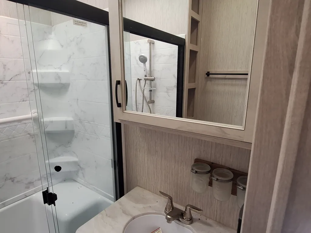 2022 Forest River Sierra 401FLX, Photos photo 17