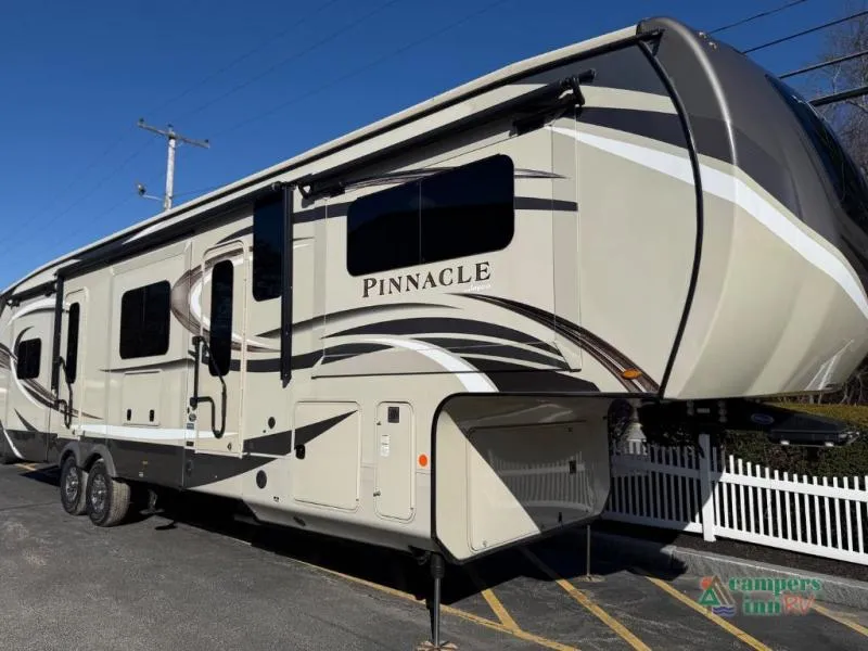 2020 Jayco Pinnacle 38FLWS - Photo 4