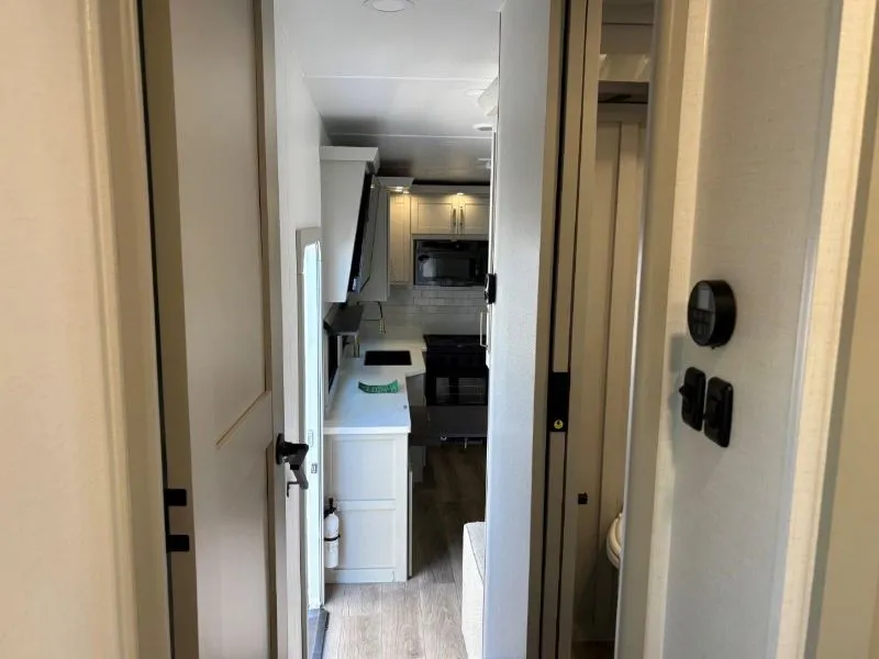 2026 Brinkley Model Z 2810, Photos photo 28