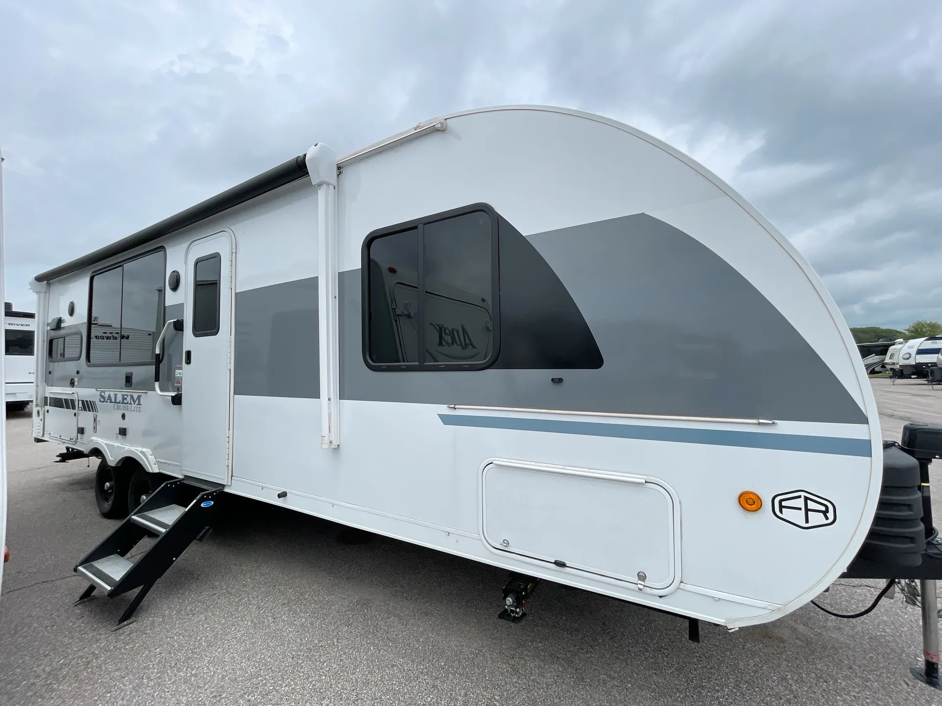 2025 Forest River Salem Cruise Lite 24VIEW — campside