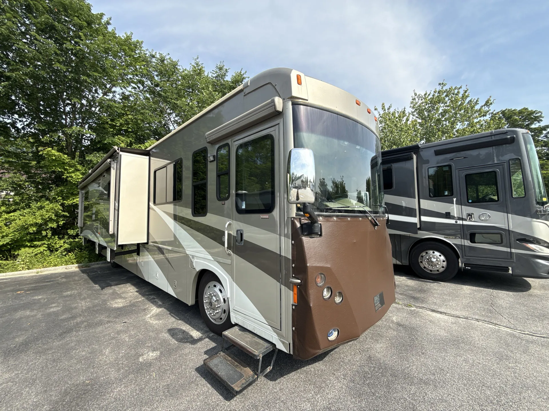 2008 Winnebago Journey 39Z - Main photo