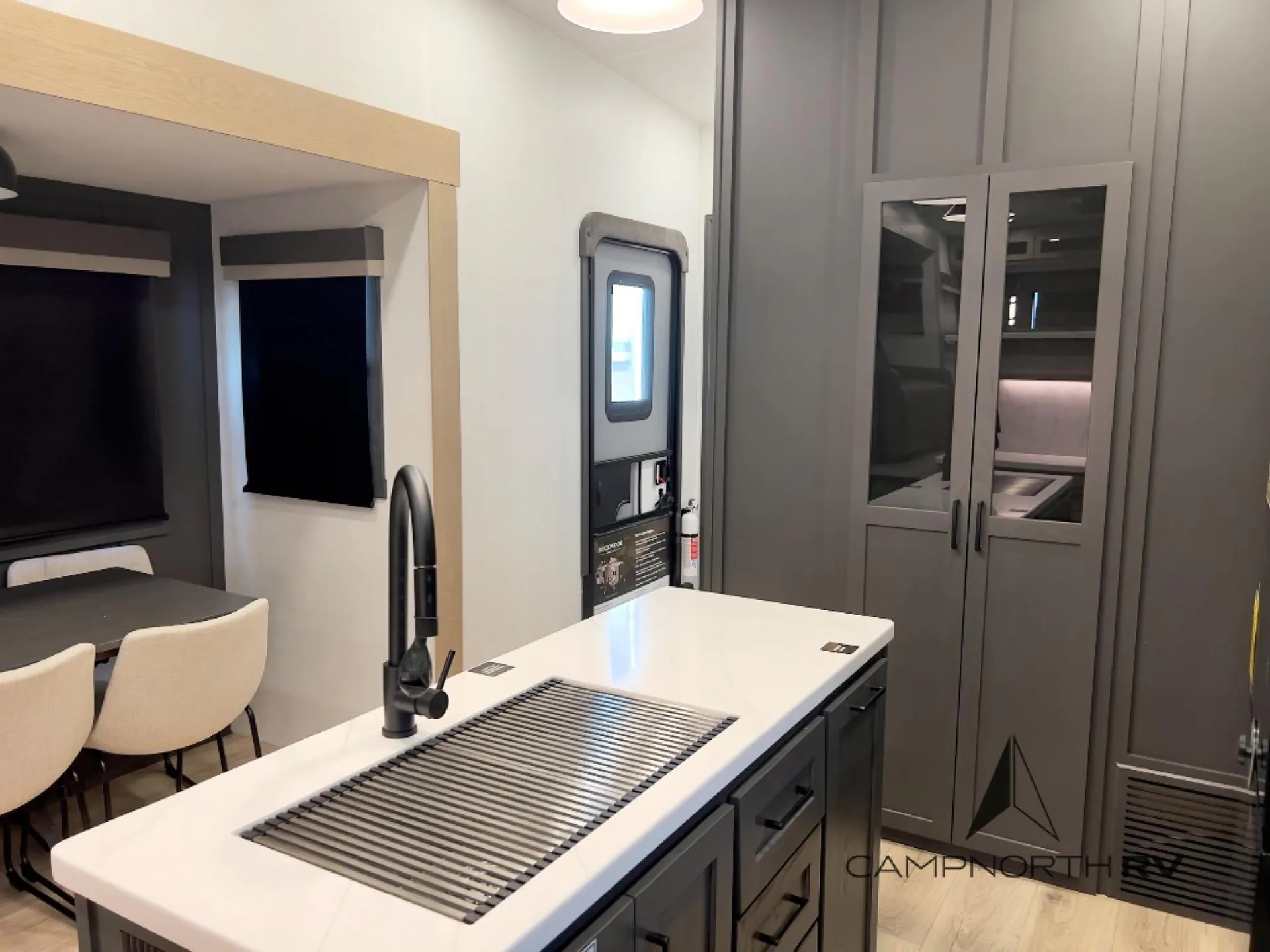 2026 Forest River Rockwood Signature 402SFL - Photo 4
