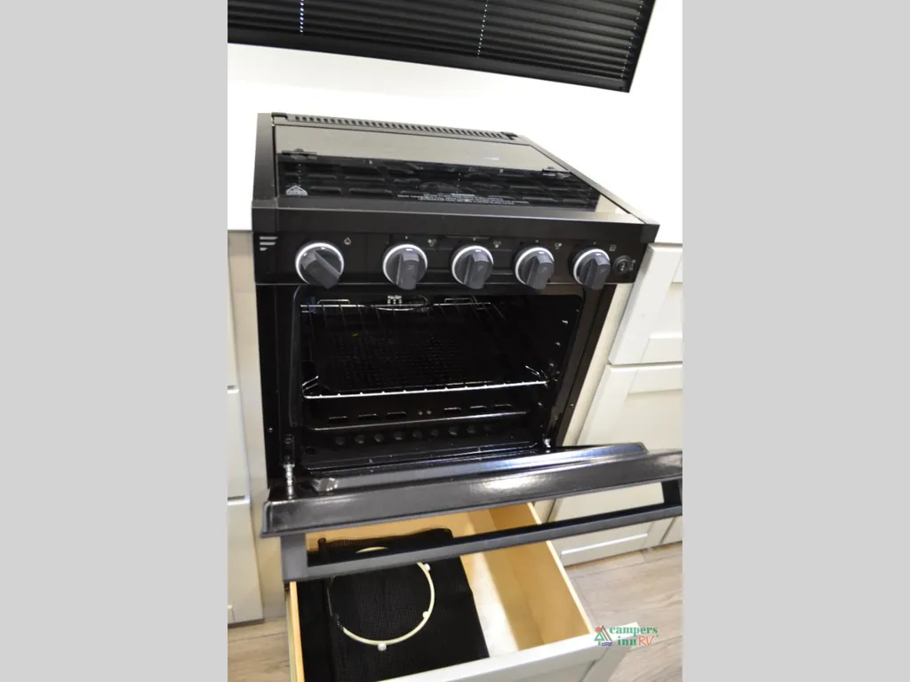 2025 Brinkley Model Z AIR 285, Photos photo 29