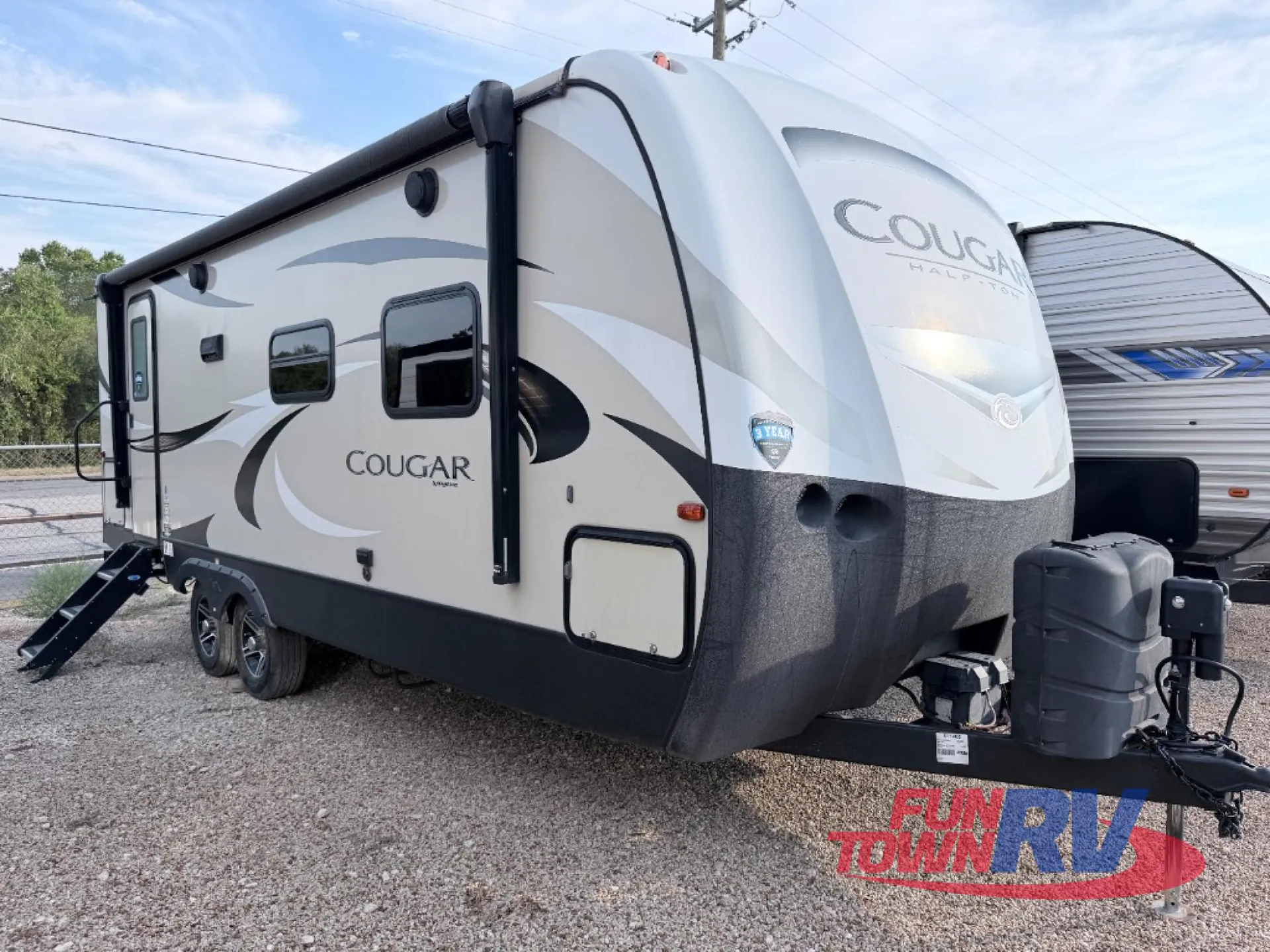 2018 Keystone Cougar XLite 24RBS - Photo 2