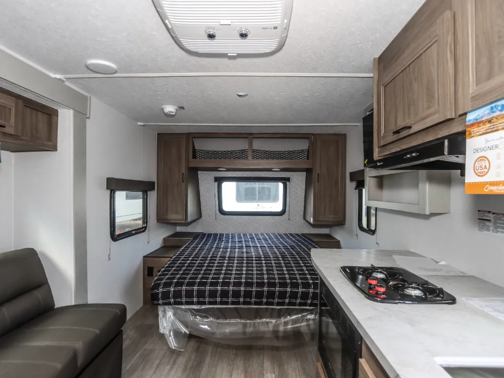 2026 Coachmen Freedom Express Select 19SE - Photo 3