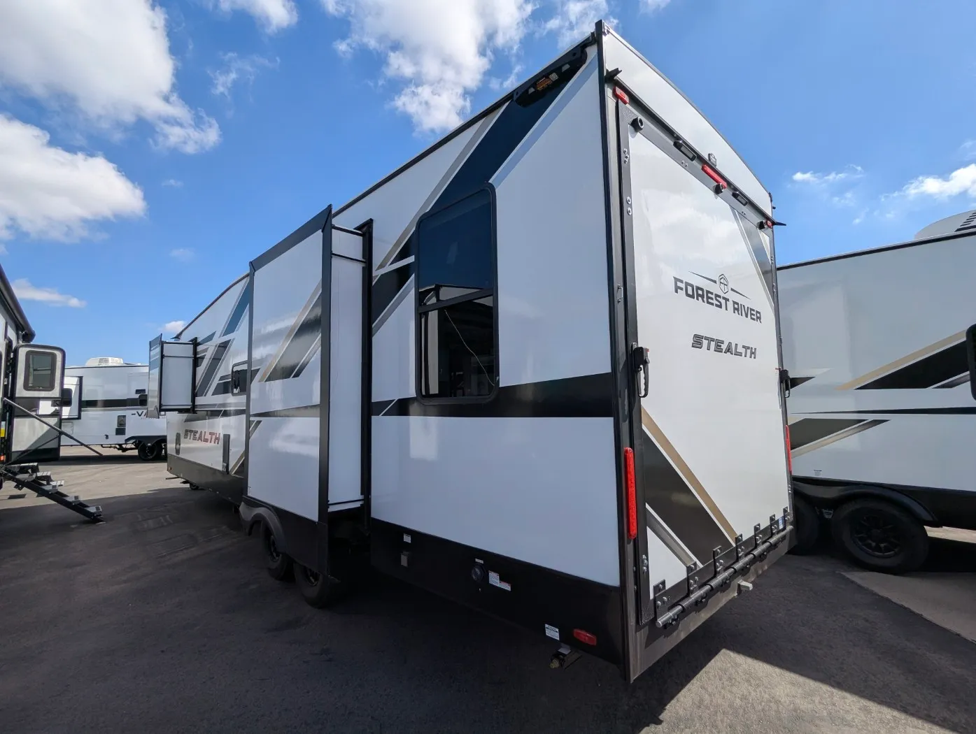 2026 Forest River Stealth 2600 - Photo 4