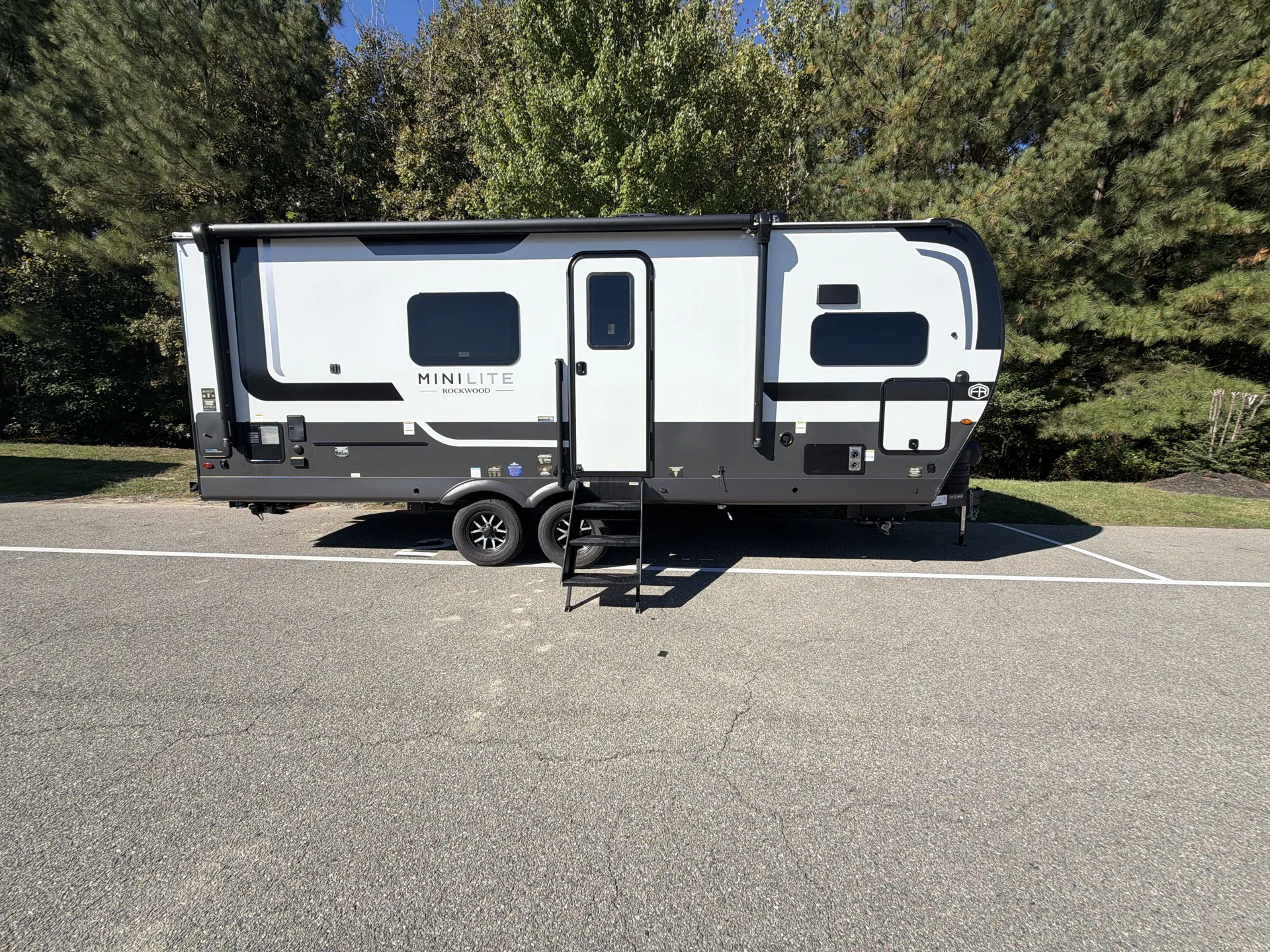 2027 Forest River Rockwood Mini Lite 2523MBR — campside
