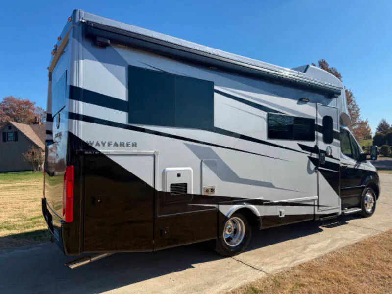 2026 Tiffin Wayfarer 25 XLW, Photos photo 3