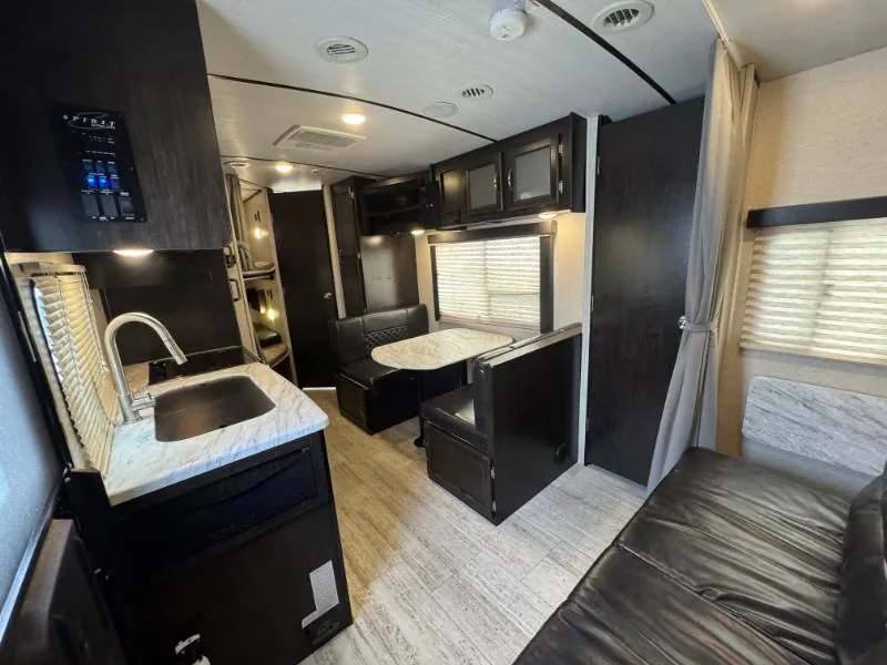 2019 Coachmen Northern Spirit 2342 BH - Photo 4
