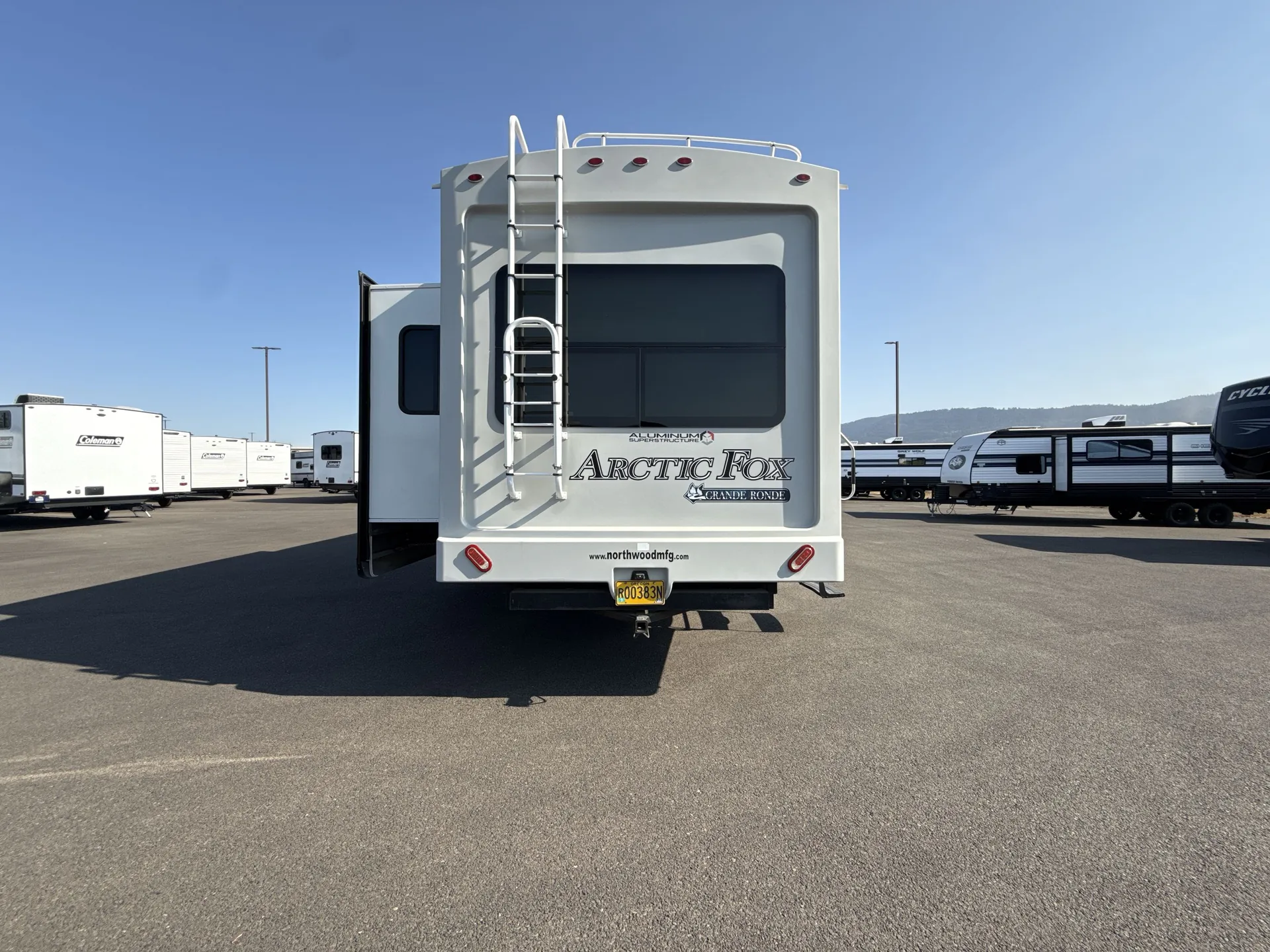 2021 Northwood Arctic Fox Grande Ronde 29-5T — backside