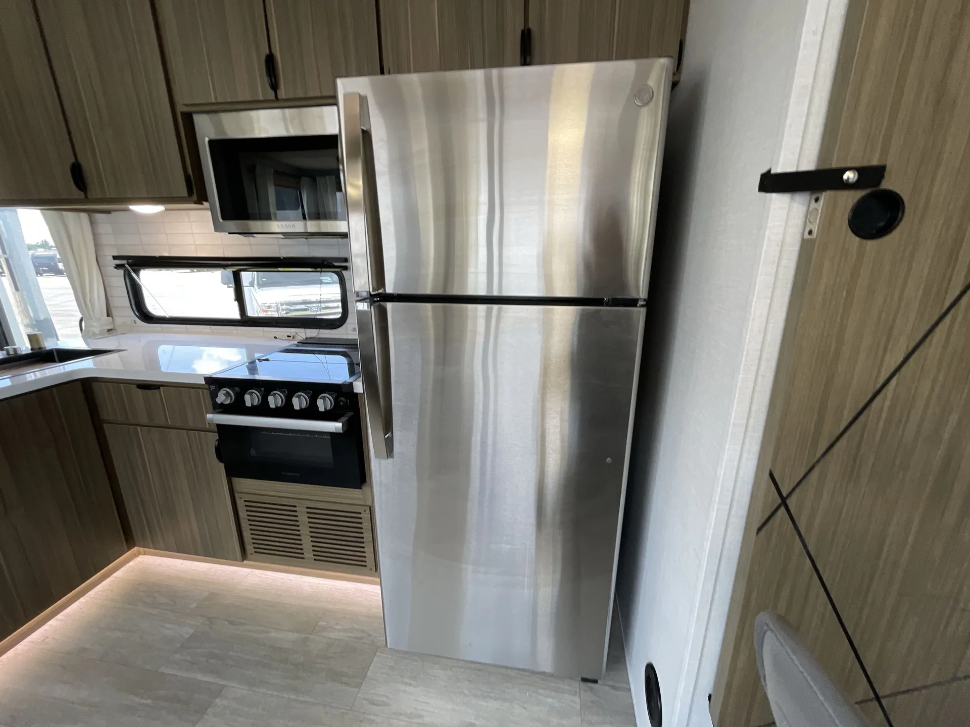 2025 Forest River Salem Villa 42QBQ — fridge
