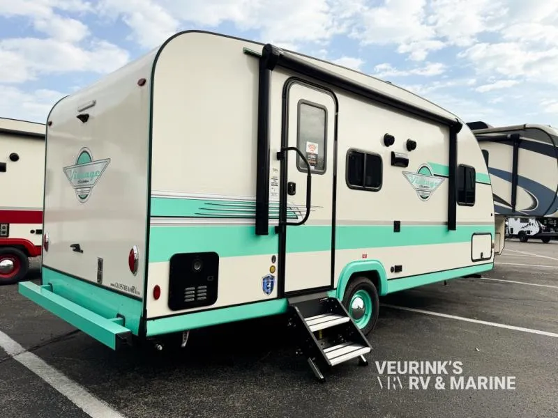 2025 Gulf Stream RV Vintage Cruiser 19CSK - Photo 4