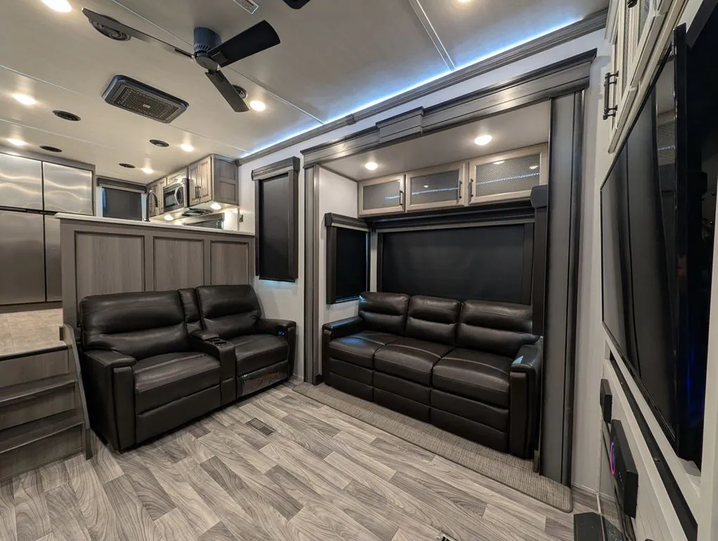 2023 Keystone Montana 3901RK, Photos photo 40