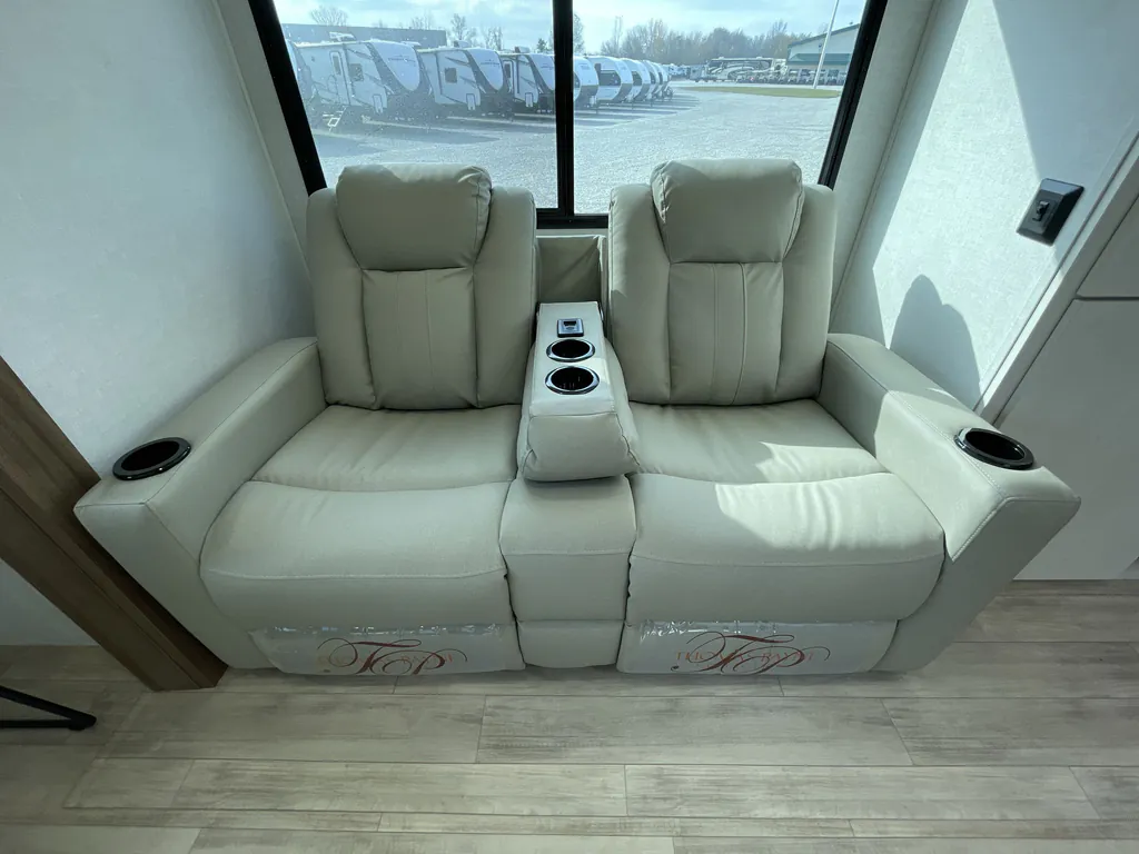 2026 Forest River Vibe Extreme Lite 2400RB, Photos photo 9