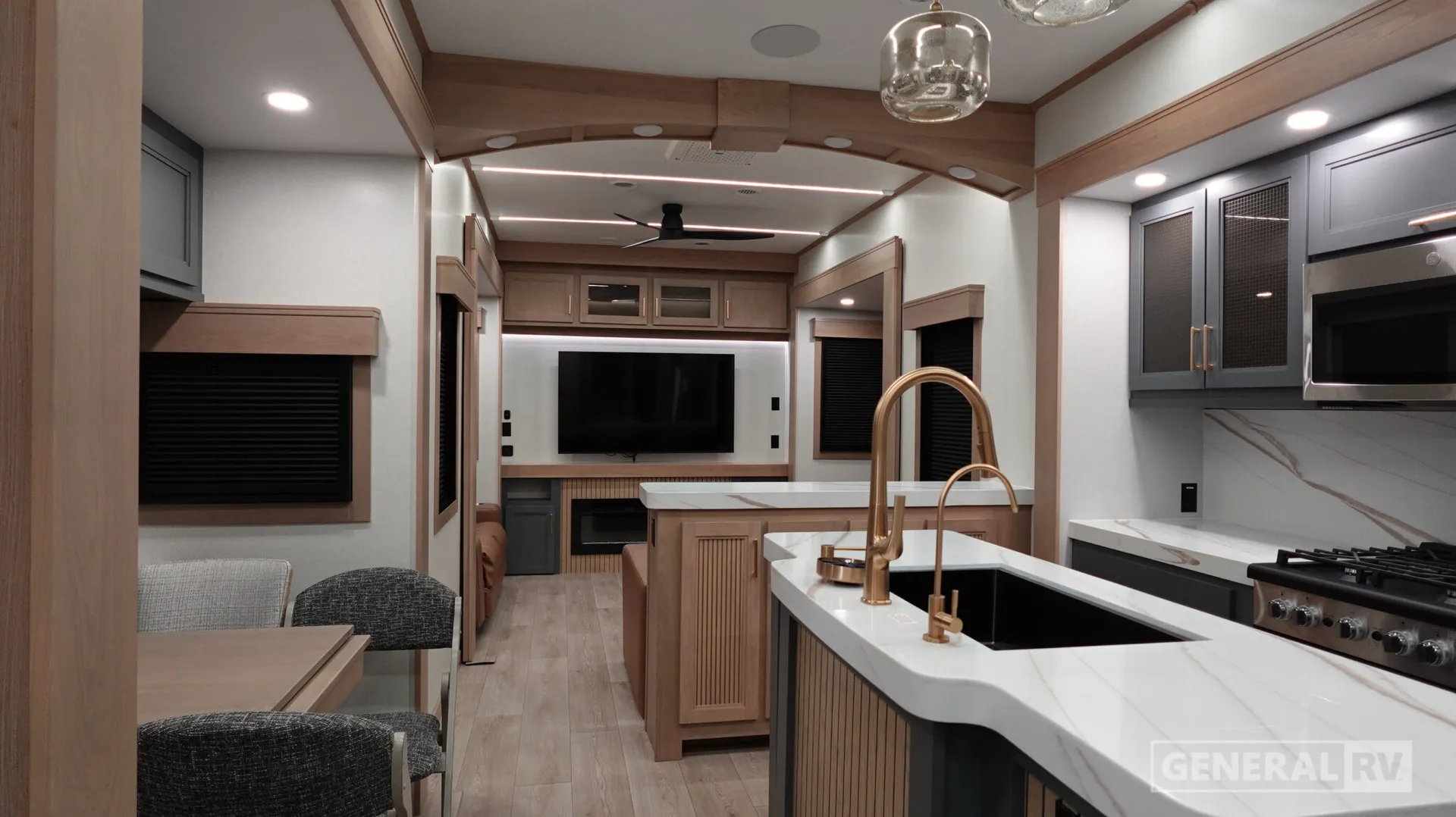 2027 Crossroads RV Redwood 415RD - Photo 3