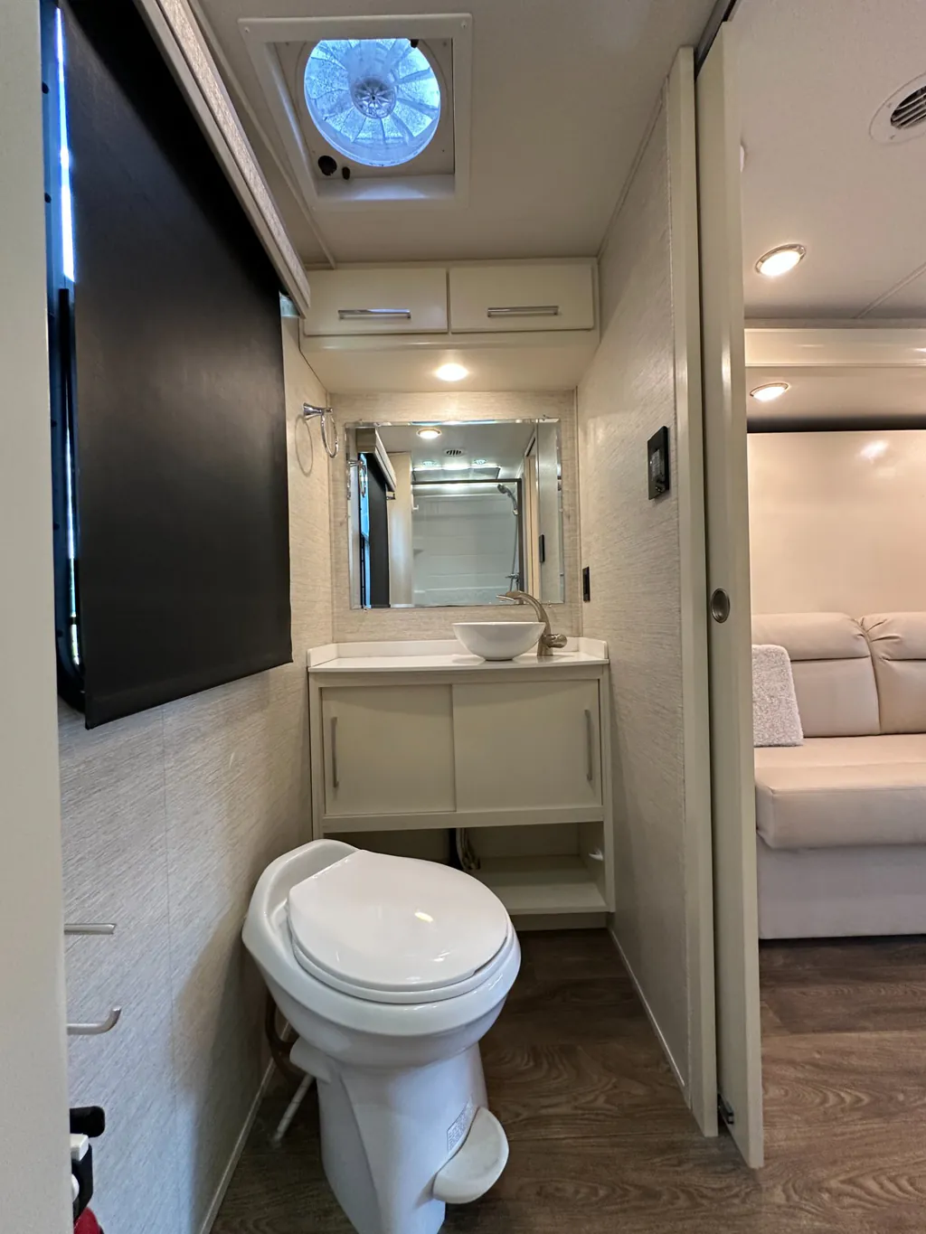 2020 Tiffin Wayfarer 25 RW, Photos photo 21