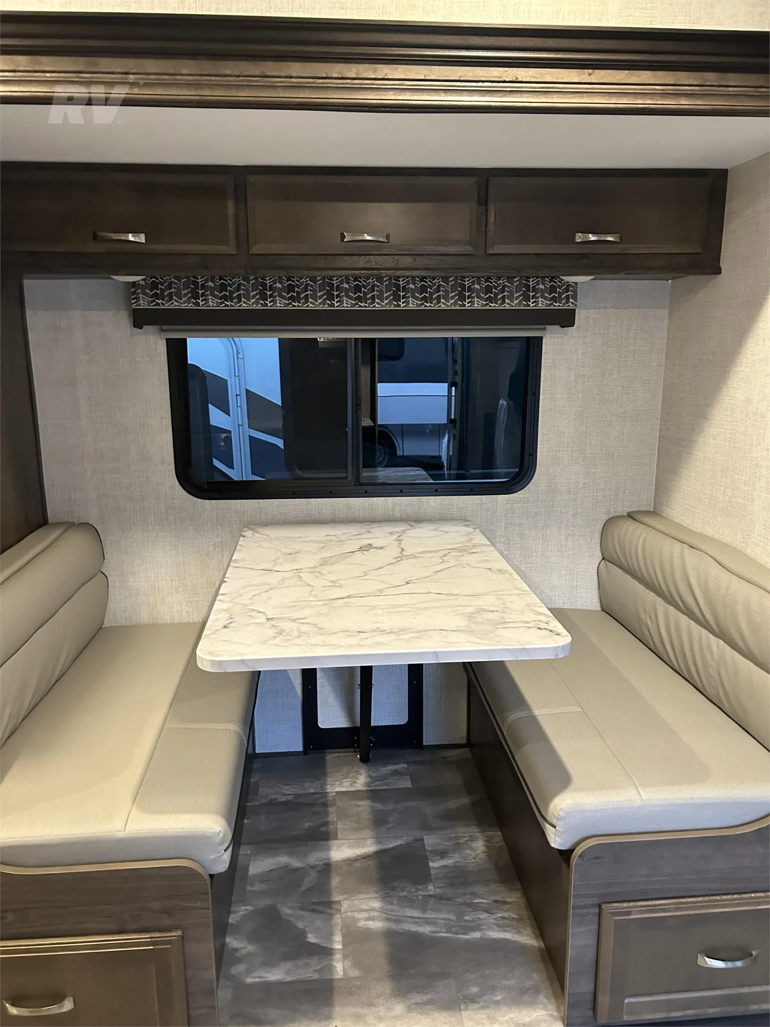 2022 Gulf Stream Conquest Class C 6245 dealer photo 8 from Fuller RV