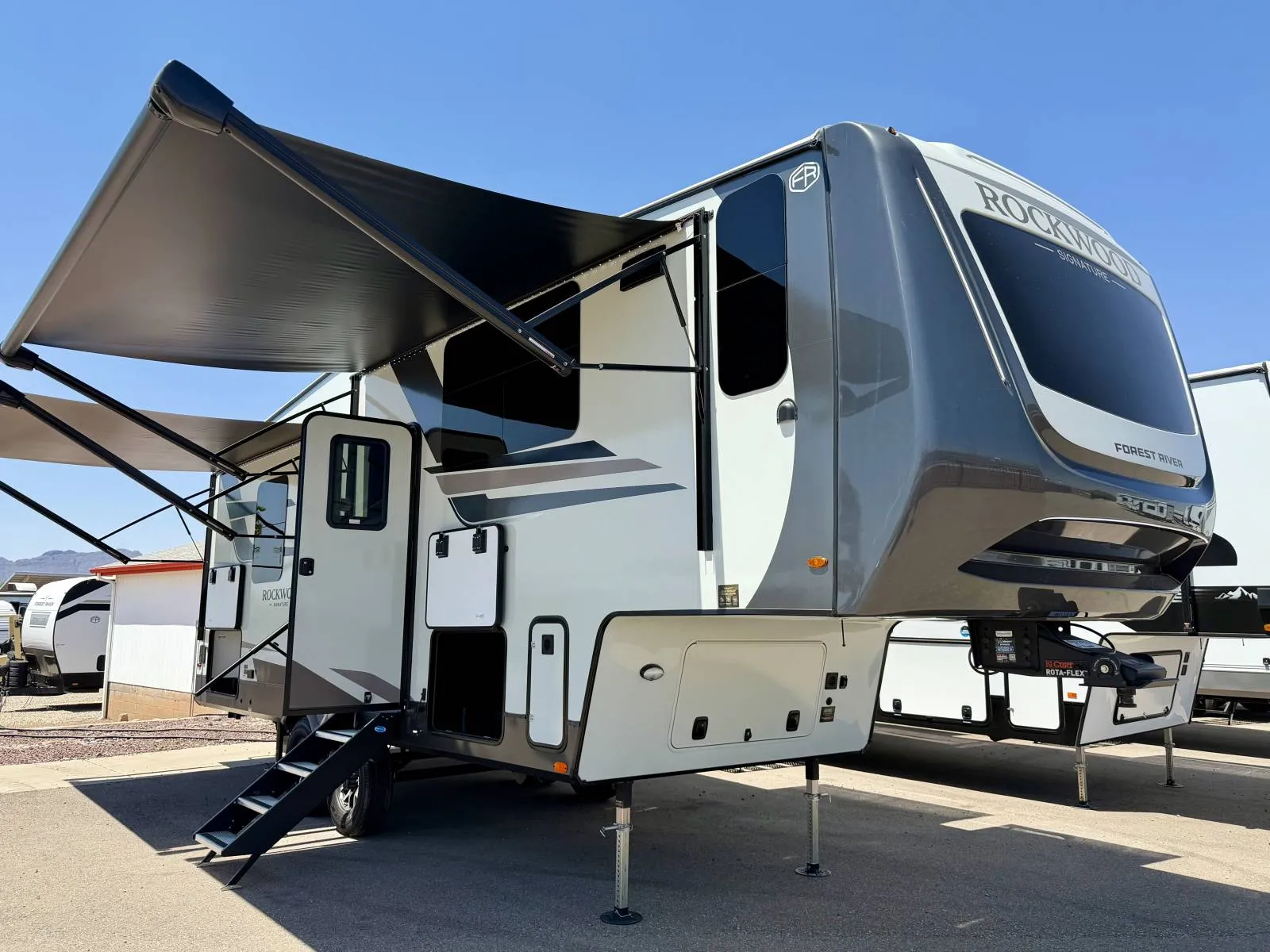 2026 Forest River Rockwood FW 290SFK - Photo 2