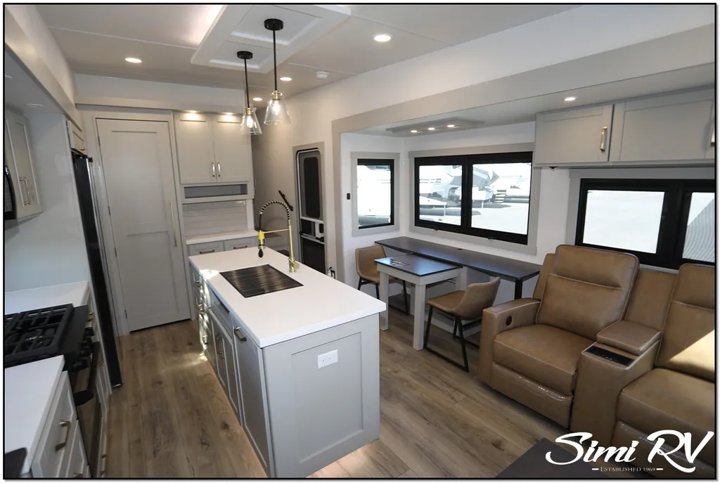2026 Brinkley Model Z 3600, Photos photo 55