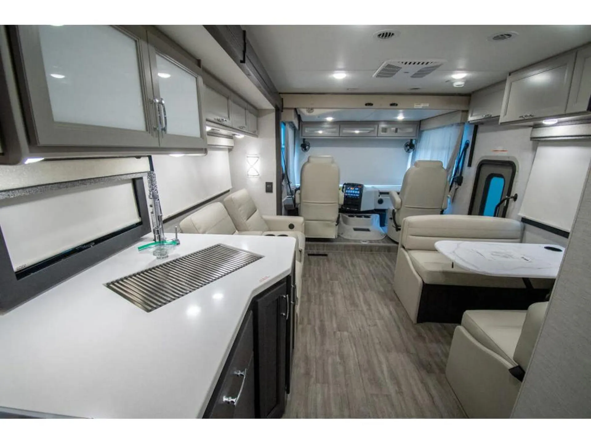 2026 Thor Motor Coach Indigo MM30 - Photo 3