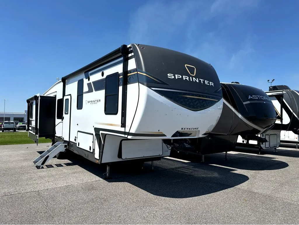 2026 Keystone Sprinter 3520RDS - Photo 2