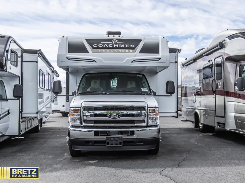 2026 Coachmen Freelander 26DS - Photo 3