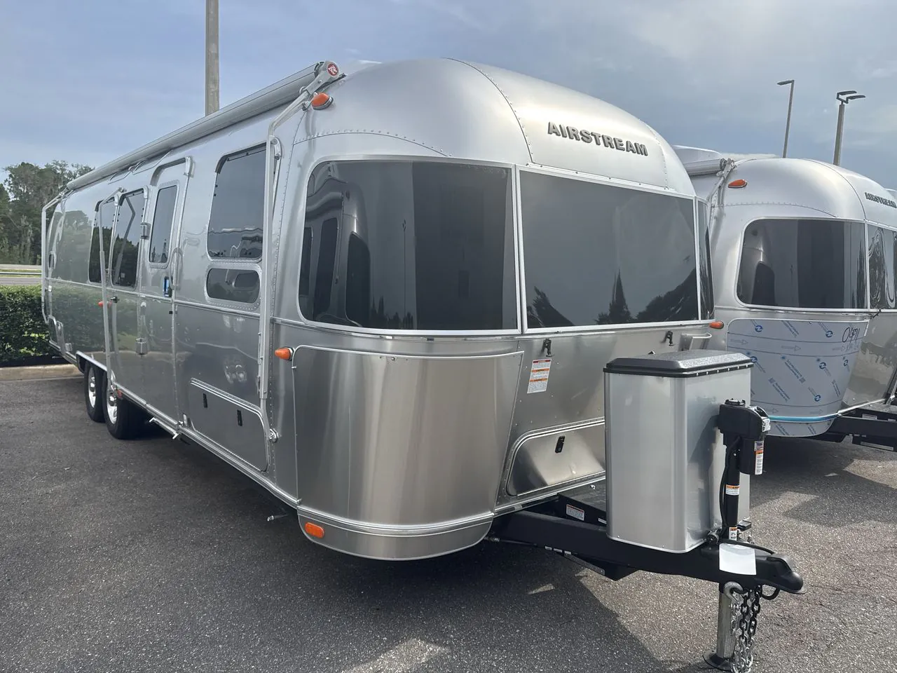 2027 Airstream Flying Cloud 30FB Office - Photo 2